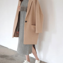坑條肌理羊毛呢繭型假西服領外套
